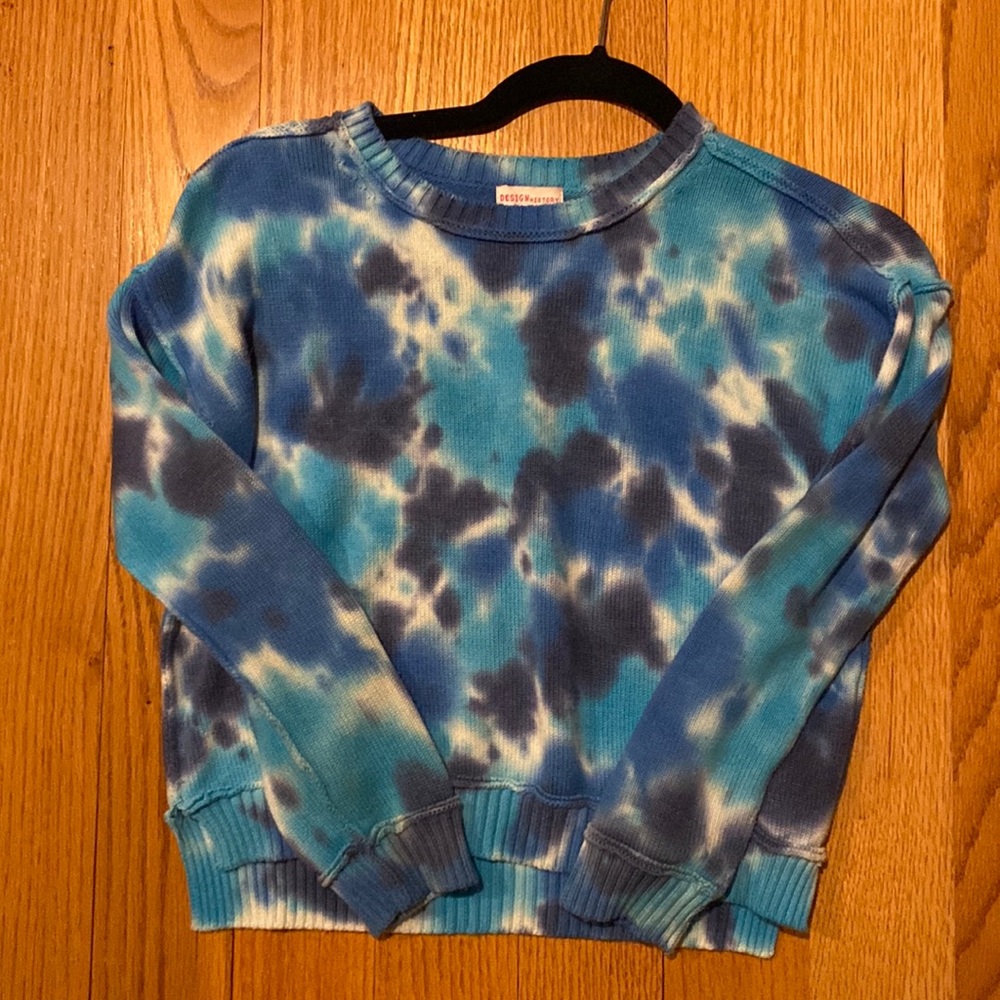 Blue Tie-Dye Sweater by the company DESIGNhistory!